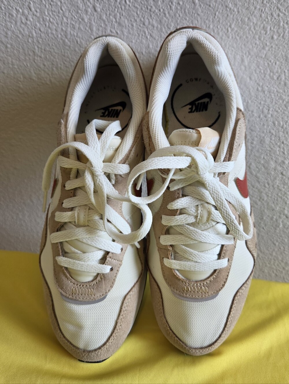 Nike Women’s Cream and Rust Retro Runner Sneakers - Picture 6 of 7